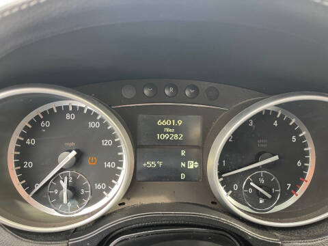 2011 Mercedes-Benz GL-Class GL 550 4MATIC