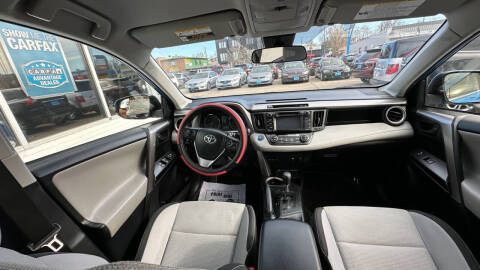 2017 Toyota RAV4 Hybrid XLE