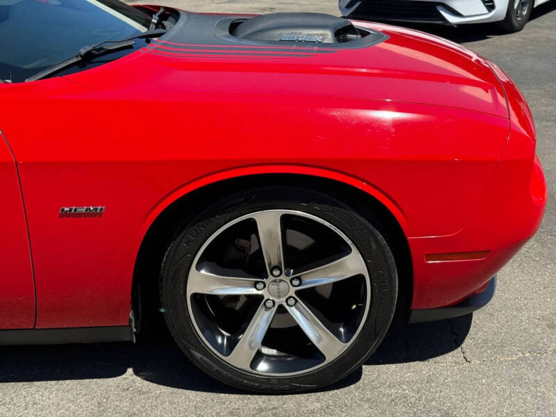 2015 Dodge Challenger R/T Plus Shaker
