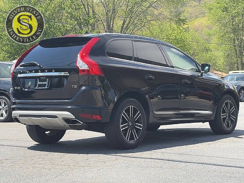 2017 Volvo XC60 T5 Dynamic