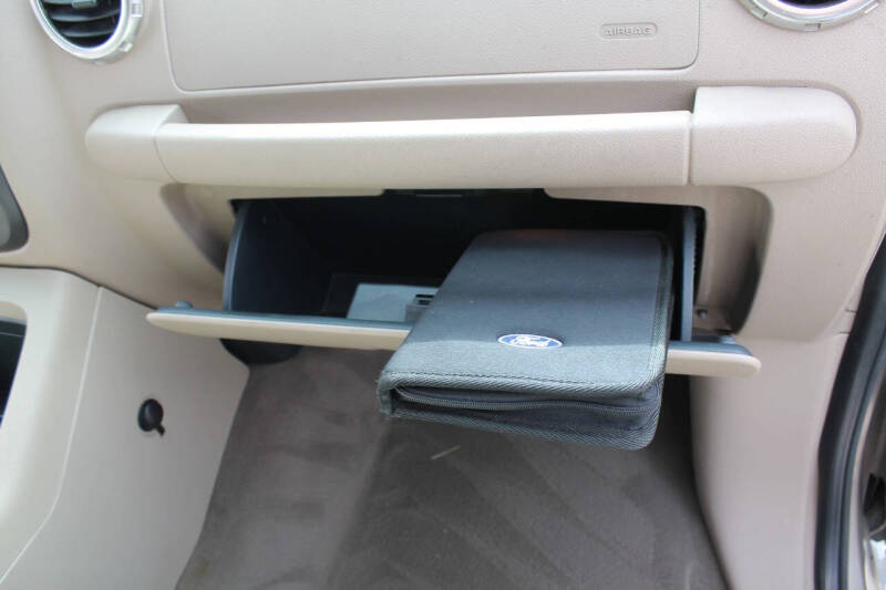 2003 Ford Expedition XLT