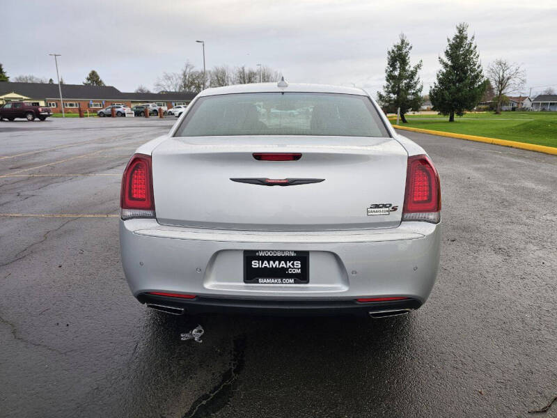 2023 Chrysler 300 S V6