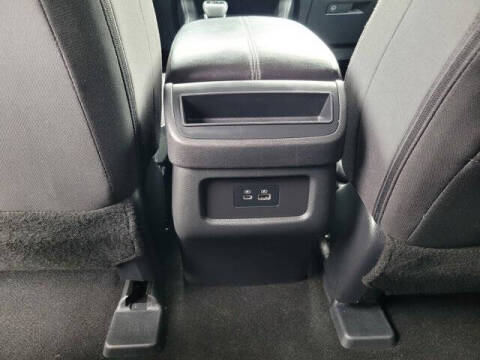 2023 Nissan Pathfinder S