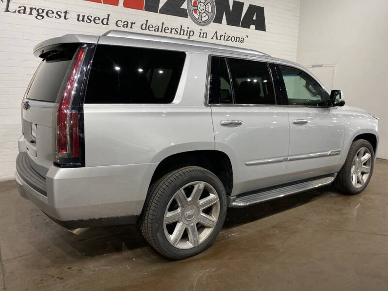 2016 Cadillac Escalade Luxury Collection