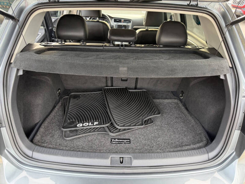 2017 Volkswagen Golf TSI Wolfsburg Edition