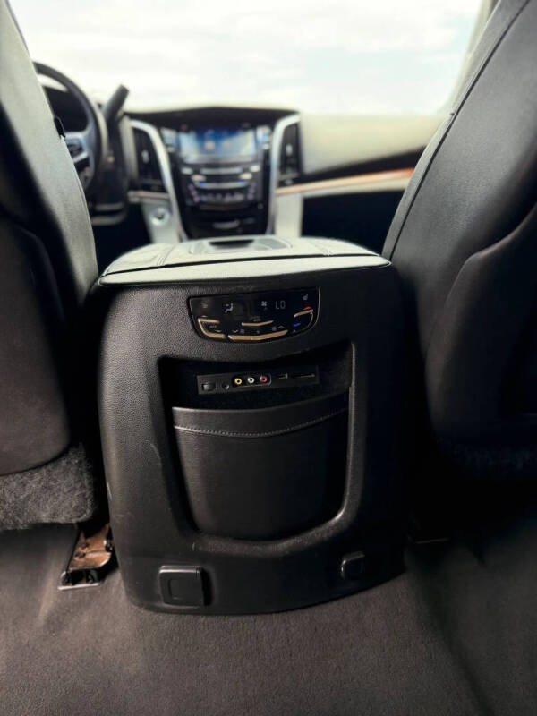 2015 Cadillac Escalade Premium