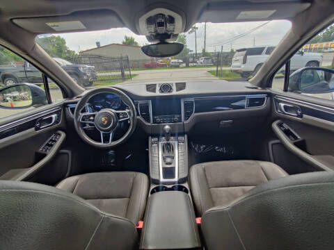 2018 Porsche Macan