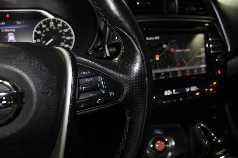 2017 Nissan Maxima