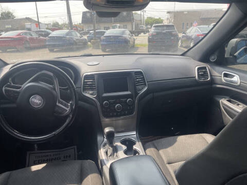 2020 Jeep Grand Cherokee Laredo