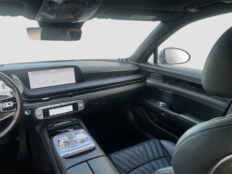 2024 Genesis G90 3.5T e-Supercharger