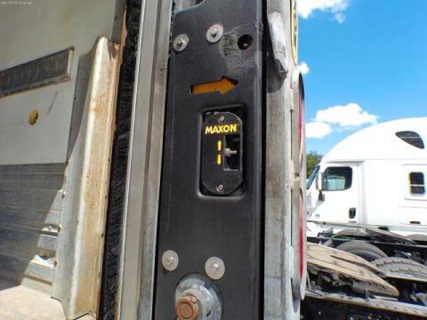 2017 Freightliner M2 106