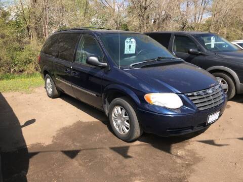 2005 chrysler town and country van for sale