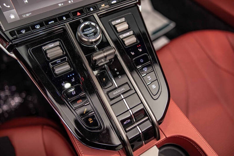 2026 Aston Martin Vantage Roadster