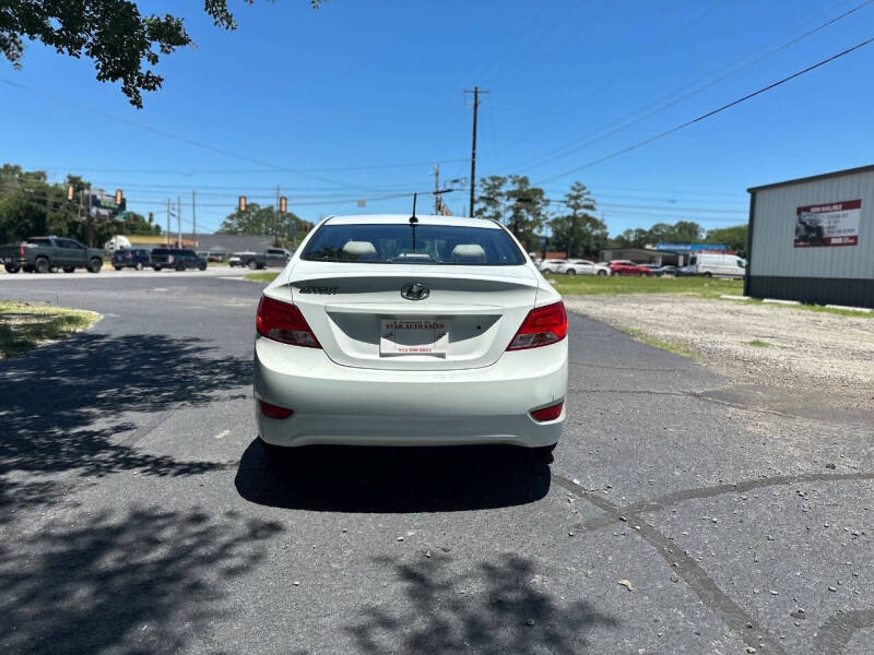 2016 Hyundai Accent SE