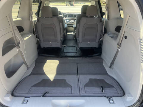 2018 Chrysler Pacifica LX