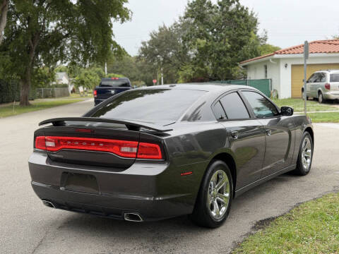 2014 Dodge Charger SE