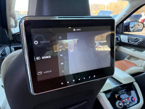 2018 Lincoln Navigator Black Label