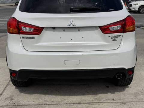 2017 Mitsubishi Outlander Sport 2.4 SEL