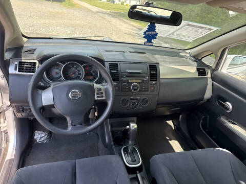 2009 Nissan Versa 1.8 S