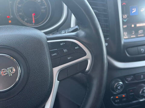 2018 Jeep Cherokee Latitude Plus
