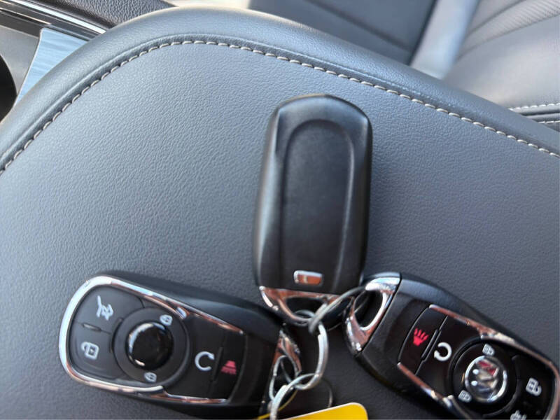 2023 Buick Enclave Essence
