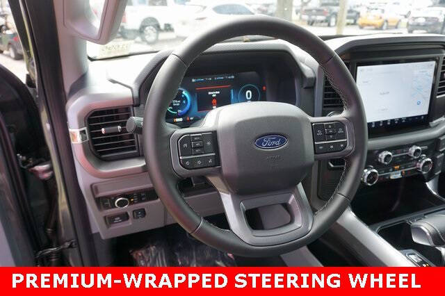 2025 Ford F-150 Lightning XLT