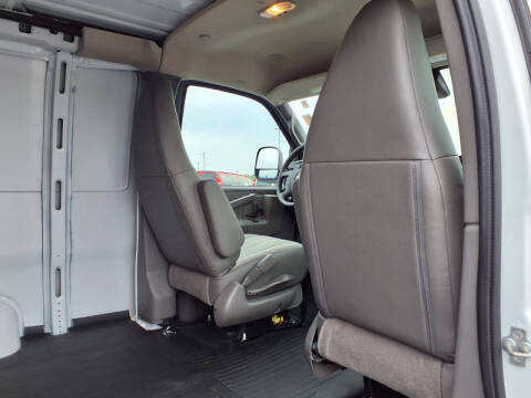 2025 GMC Savana 3500