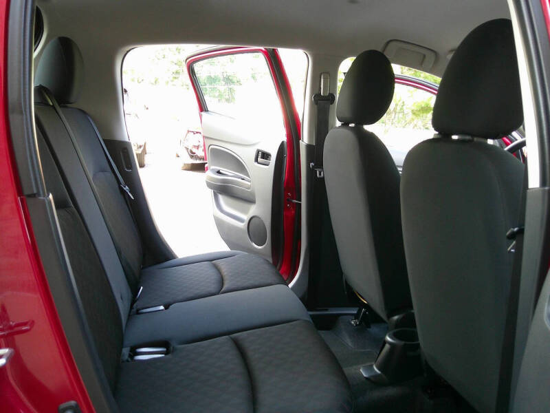 2024 Mitsubishi Mirage ES