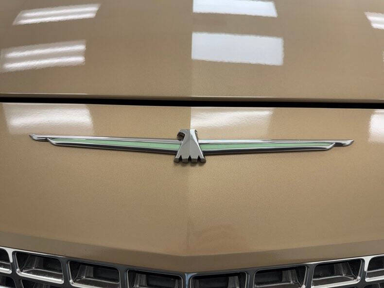 2005 Ford Thunderbird Deluxe