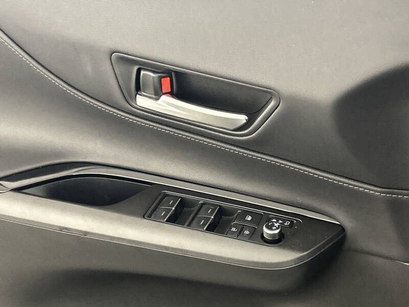 2023 Toyota Venza LE