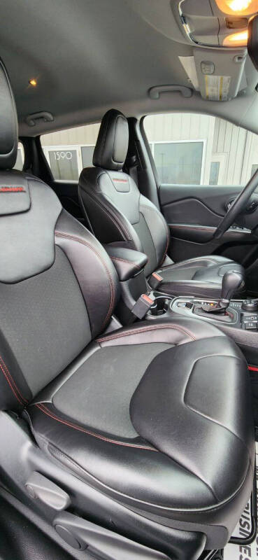 2019 Jeep Cherokee Trailhawk