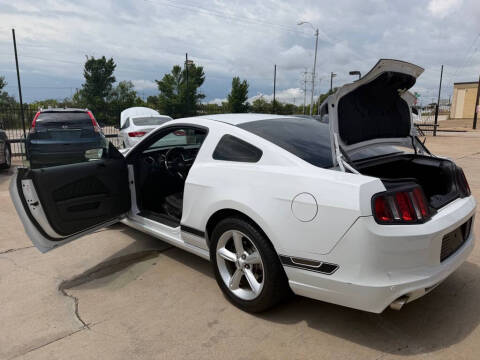 2014 Ford Mustang V6