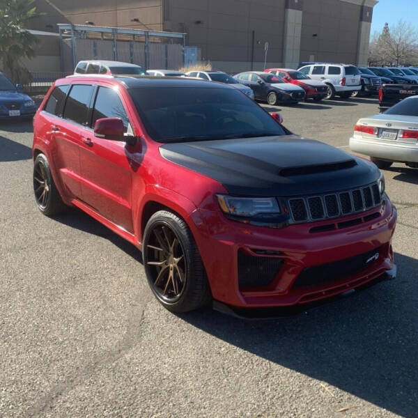 2020 Jeep Grand Cherokee for sale at Santana Luxury Motors LLC in Mableton GA