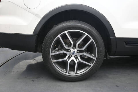 2017 Ford Explorer Sport