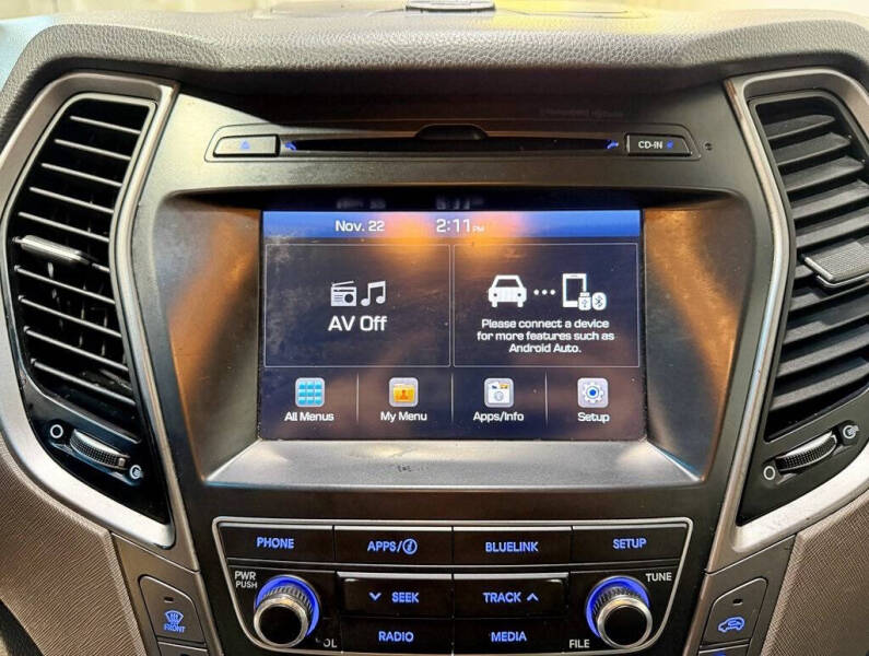 2017 Hyundai Santa Fe SE