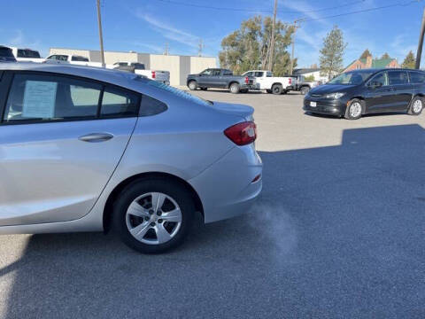 2017 Chevrolet Cruze LS Manual