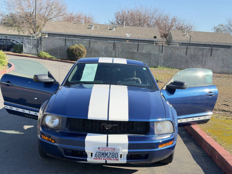 2007 Ford Mustang V6 Deluxe