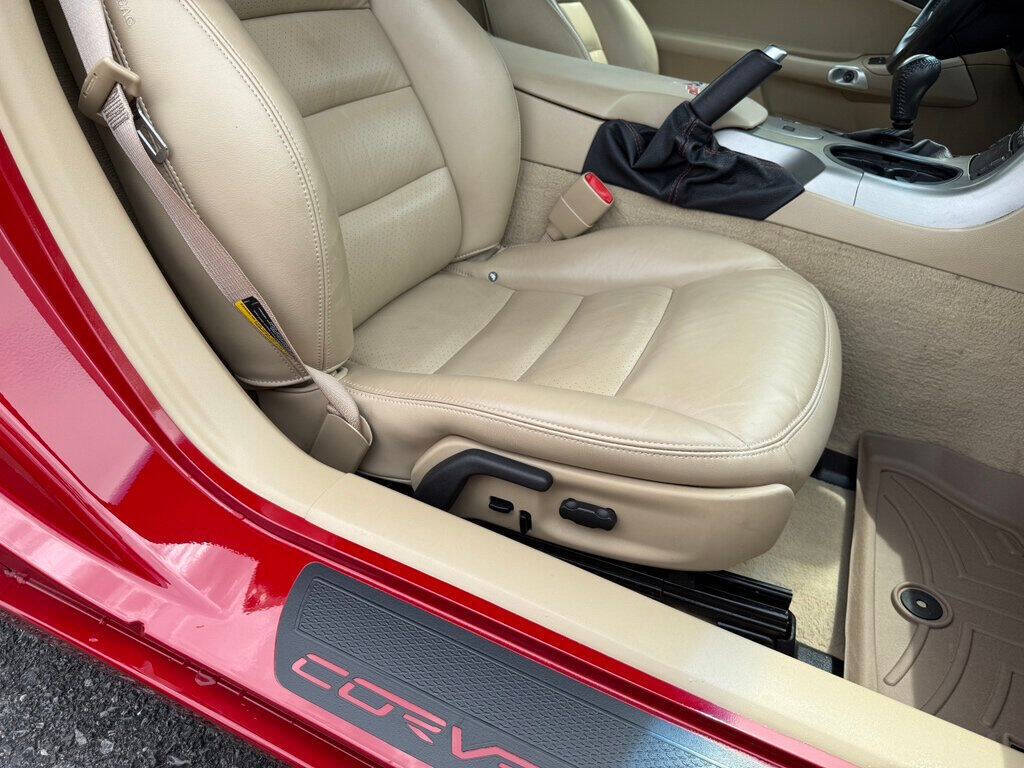 2005 Chevrolet Corvette 39
