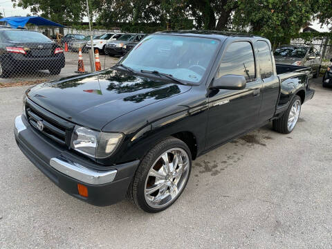 2000 Toyota Tacoma for sale at FONS AUTO SALES CORP in Orlando FL