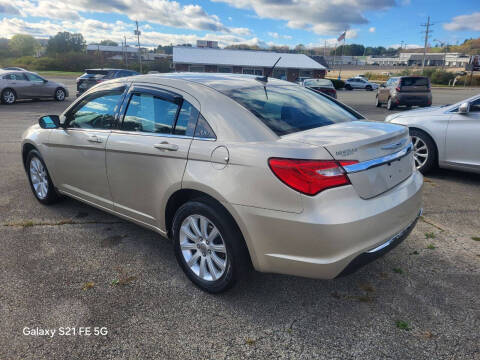 2013 Chrysler 200 Touring