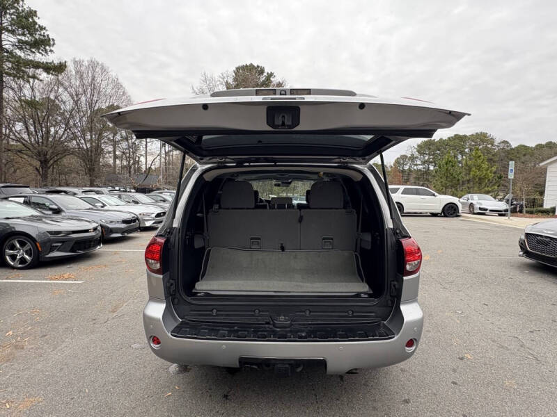 2019 Toyota Sequoia SR5