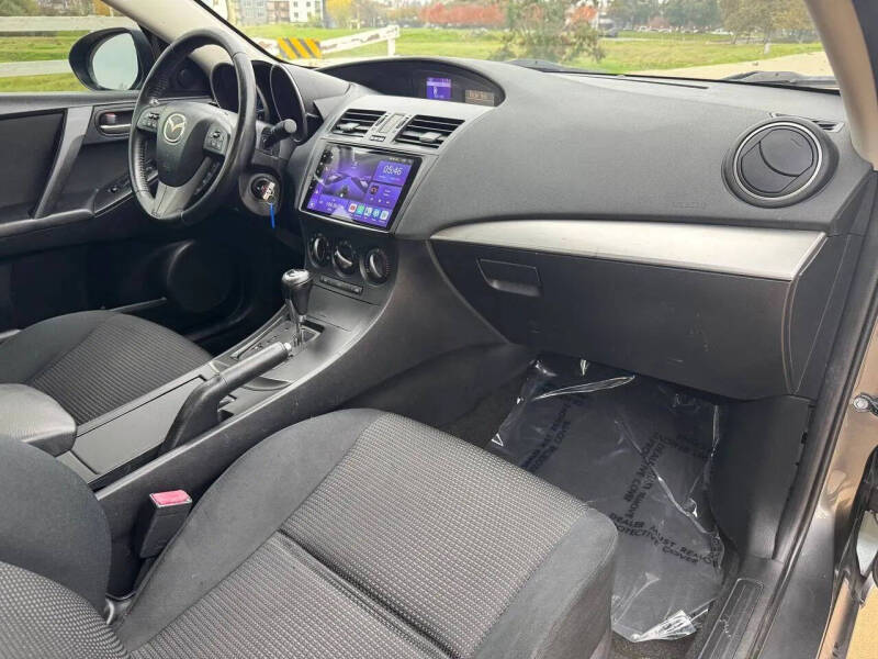 2012 Mazda MAZDA3 i Touring