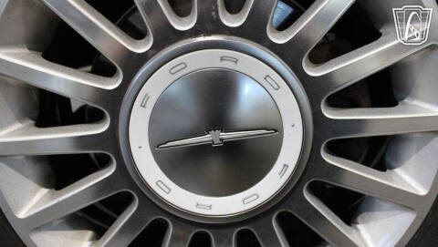 2004 Ford Thunderbird Deluxe