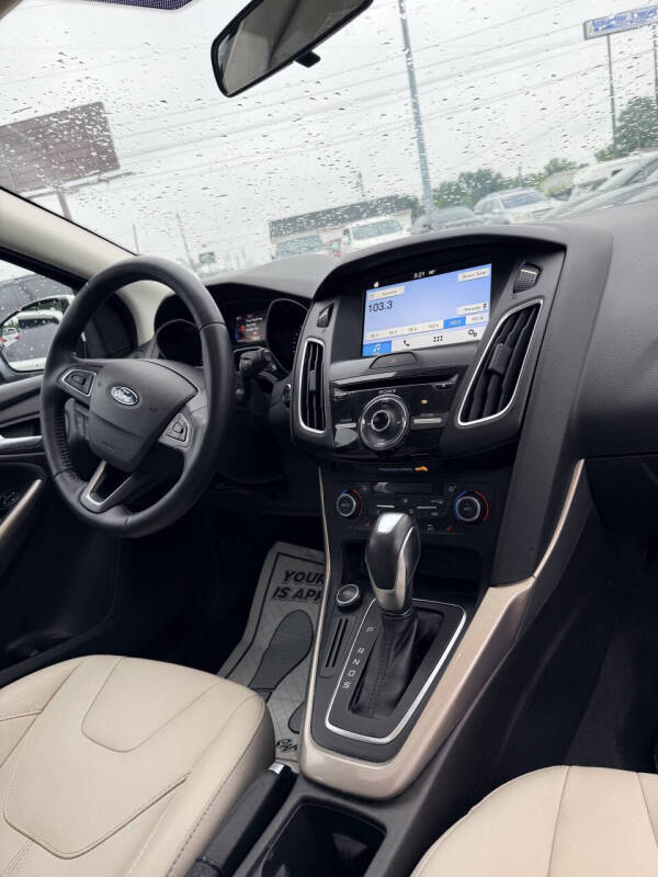 2016 Ford Focus Titanium