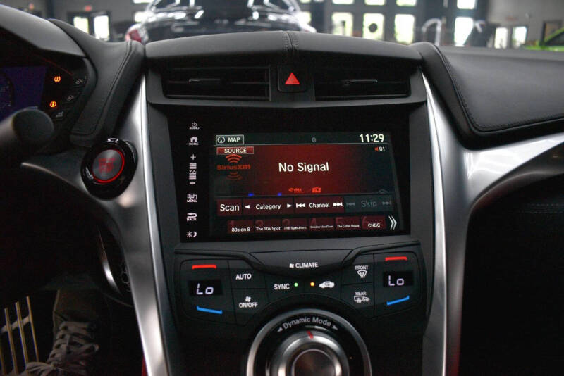 2017 Acura NSX SH-AWD Sport Hybrid