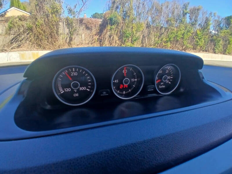 2014 Volkswagen Beetle Convertible R-Line PZEV