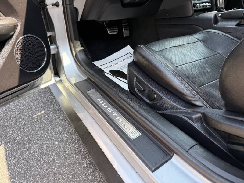 2020 Ford Mustang EcoBoost Premium