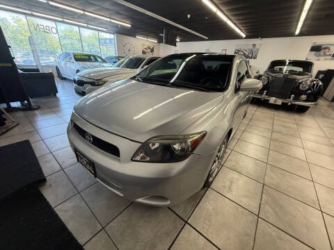 2005 Scion tC