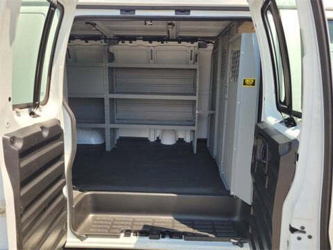 2025 Chevrolet Express 2500