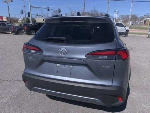 2025 Toyota Corolla Cross XLE